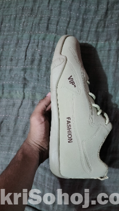 Men's Vip Sneakers* *size - 43